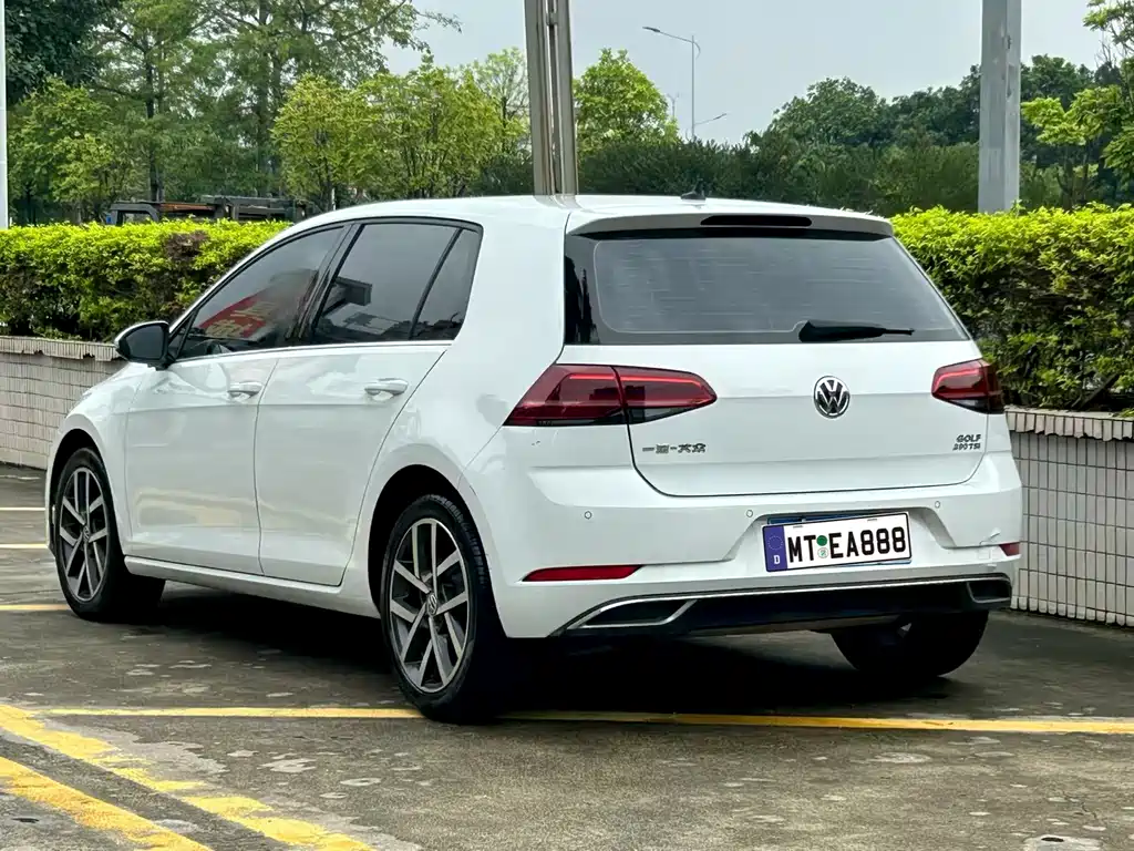 Volkswagen Golf — миниатюра 6