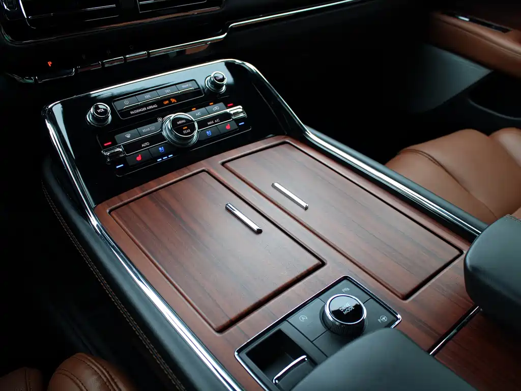Lincoln Navigator — миниатюра 26