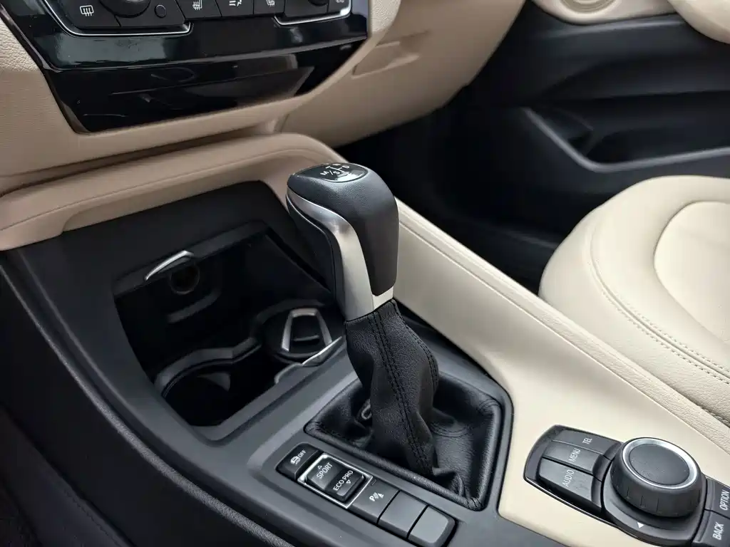 BMW X1 — миниатюра 9