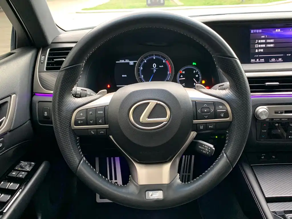 Lexus GS — миниатюра 7