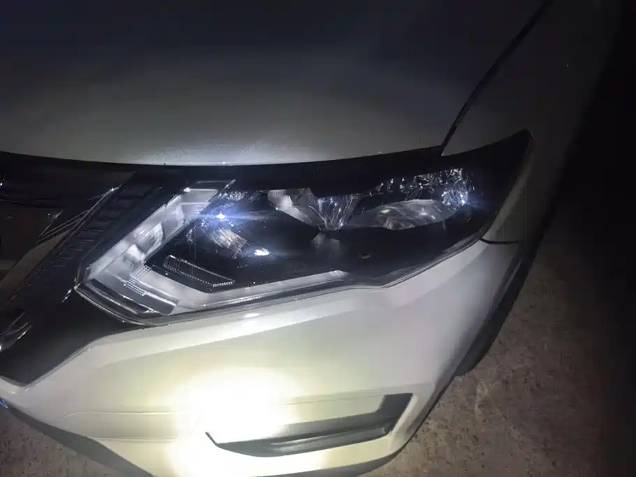 Nissan X-Trail — миниатюра 5
