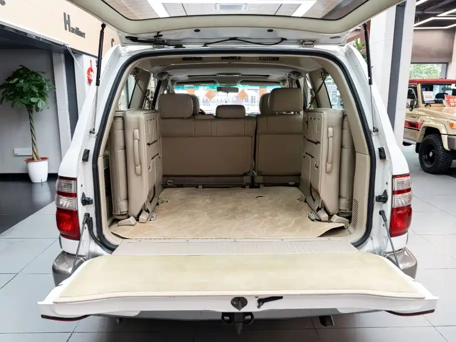 Toyota Land Cruiser — миниатюра 20