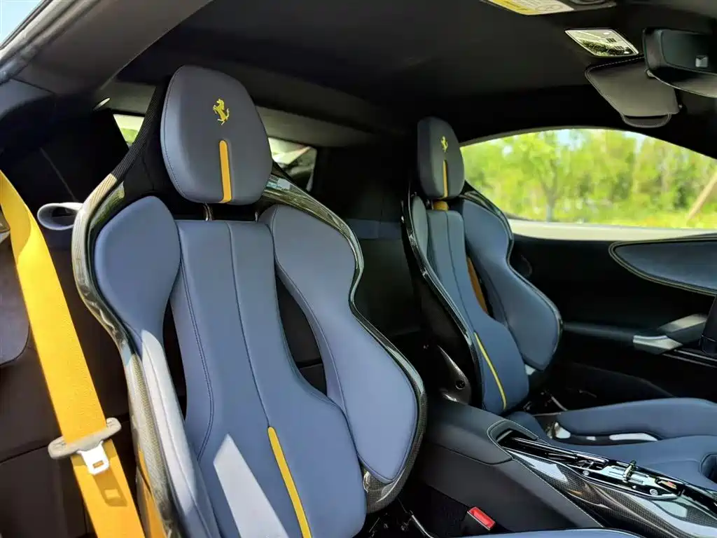 Ferrari SF90 2020 3.9T V8 Stradale
