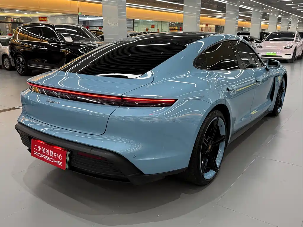 Porsche Taycan 2022 Taycan