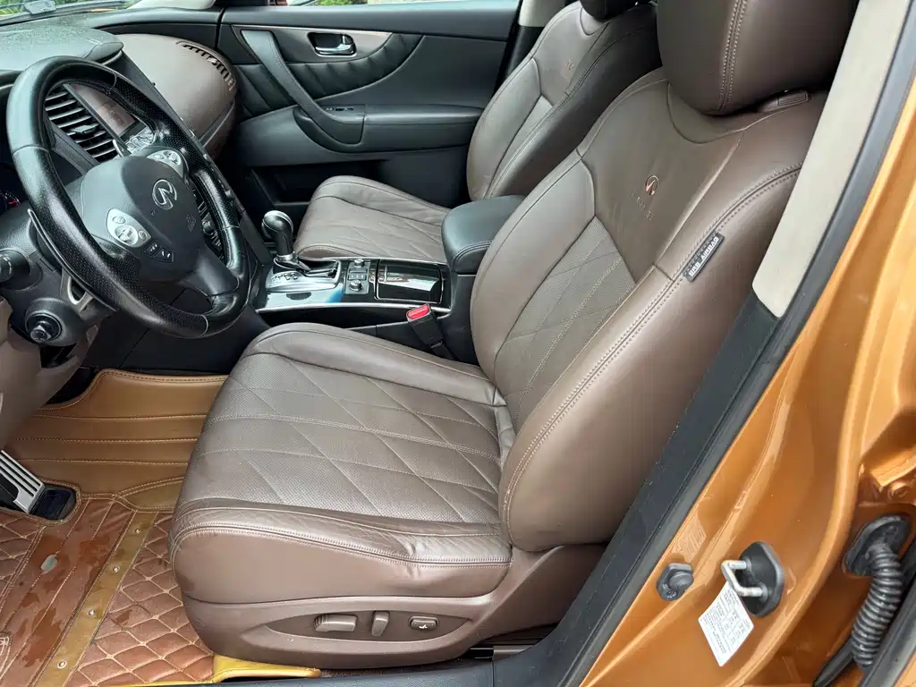 Infiniti FX — миниатюра 6