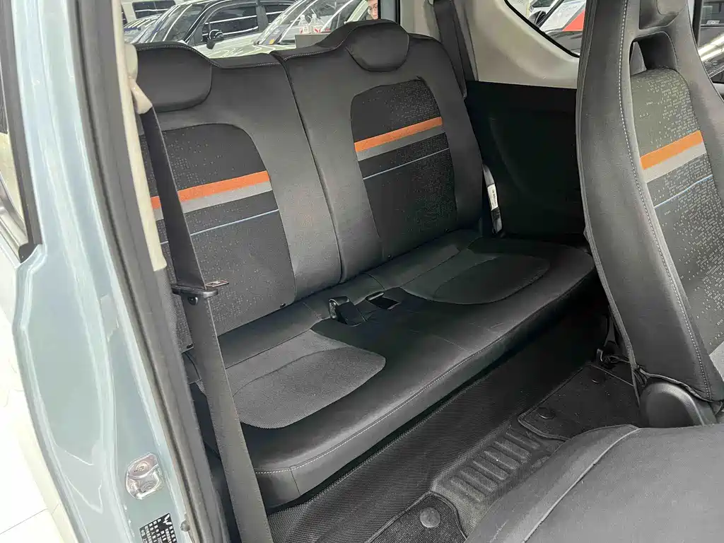 Wuling MINIEV — миниатюра 13