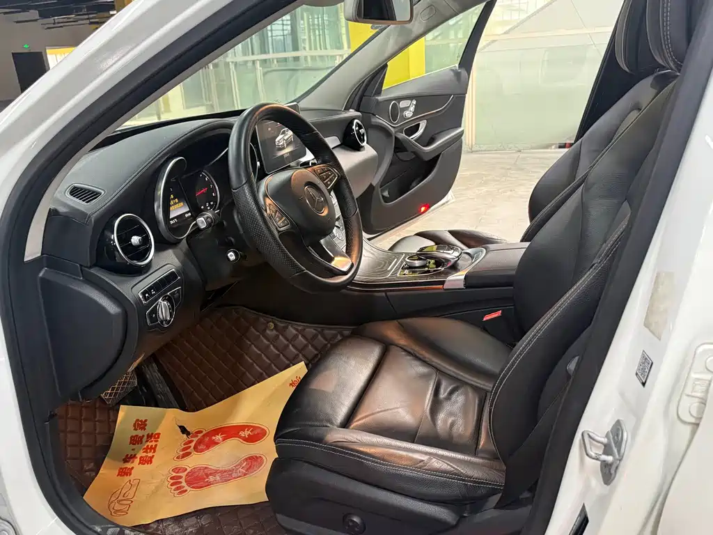 Mercedes-Benz C-Class — миниатюра 9
