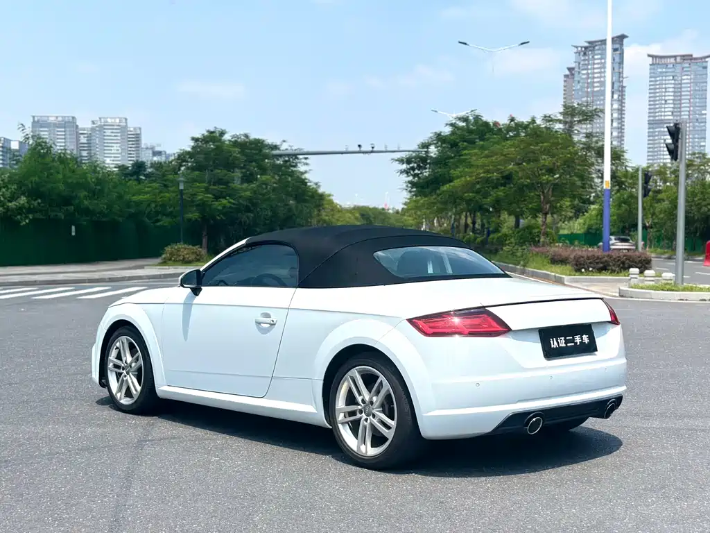 Audi TT — миниатюра 4