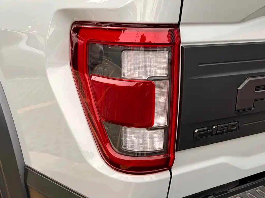 Ford F-150 Raptor — миниатюра 11