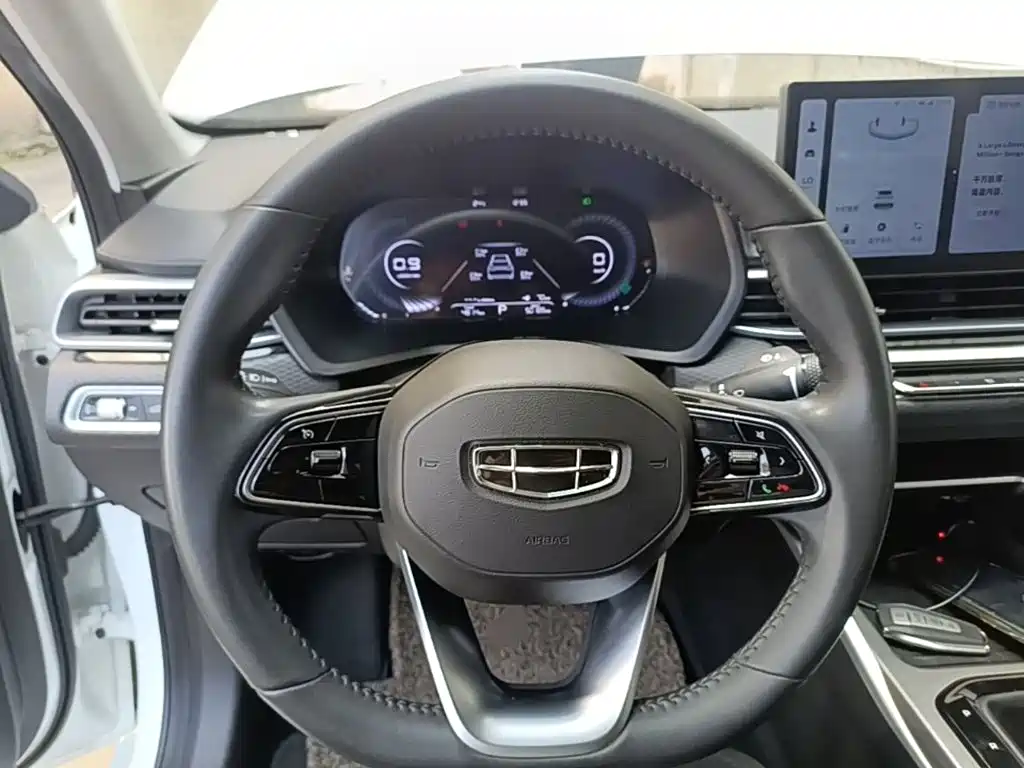 Geely Emgrand — миниатюра 11