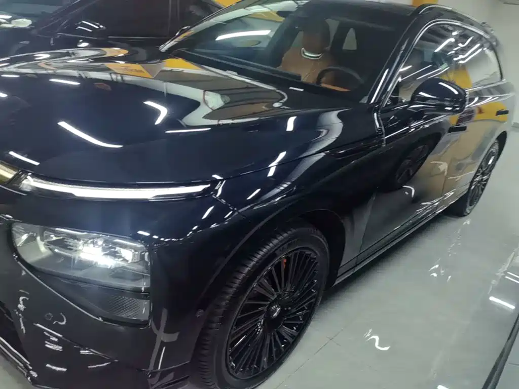 XPeng G9 — миниатюра 2