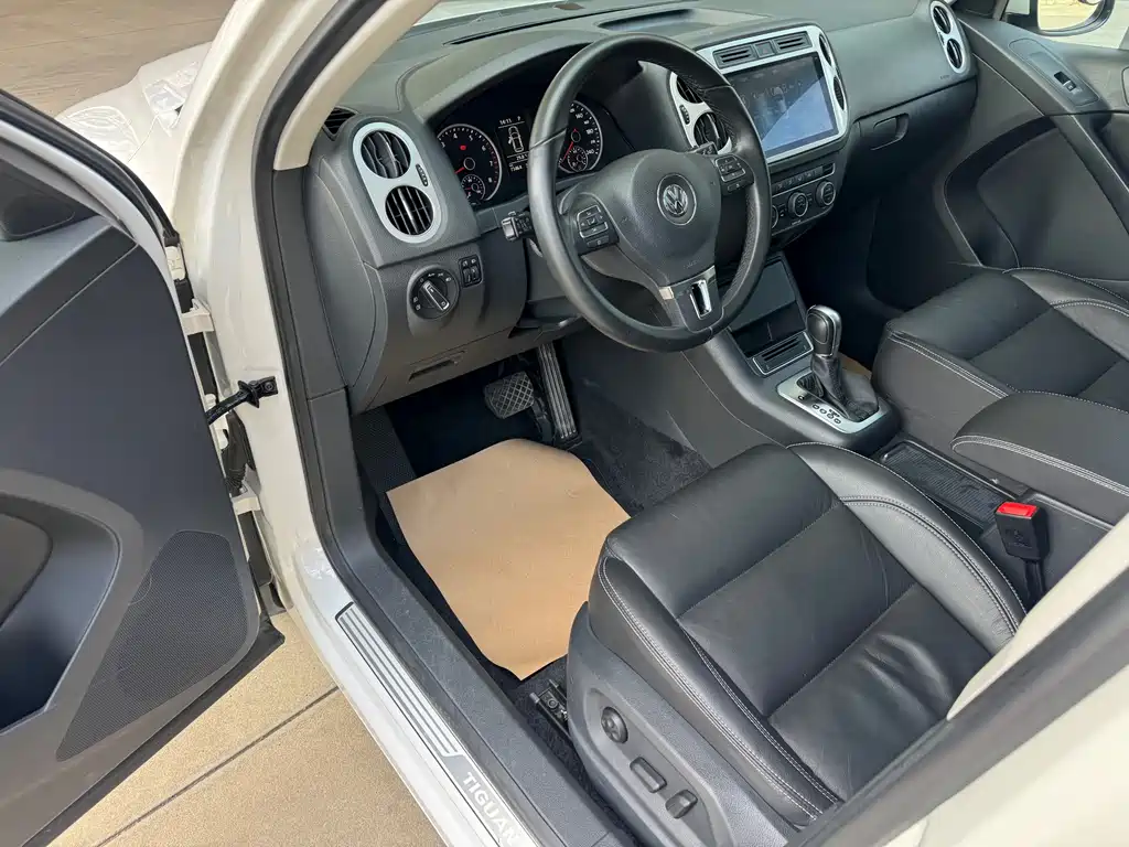 Volkswagen Tiguan — миниатюра 2