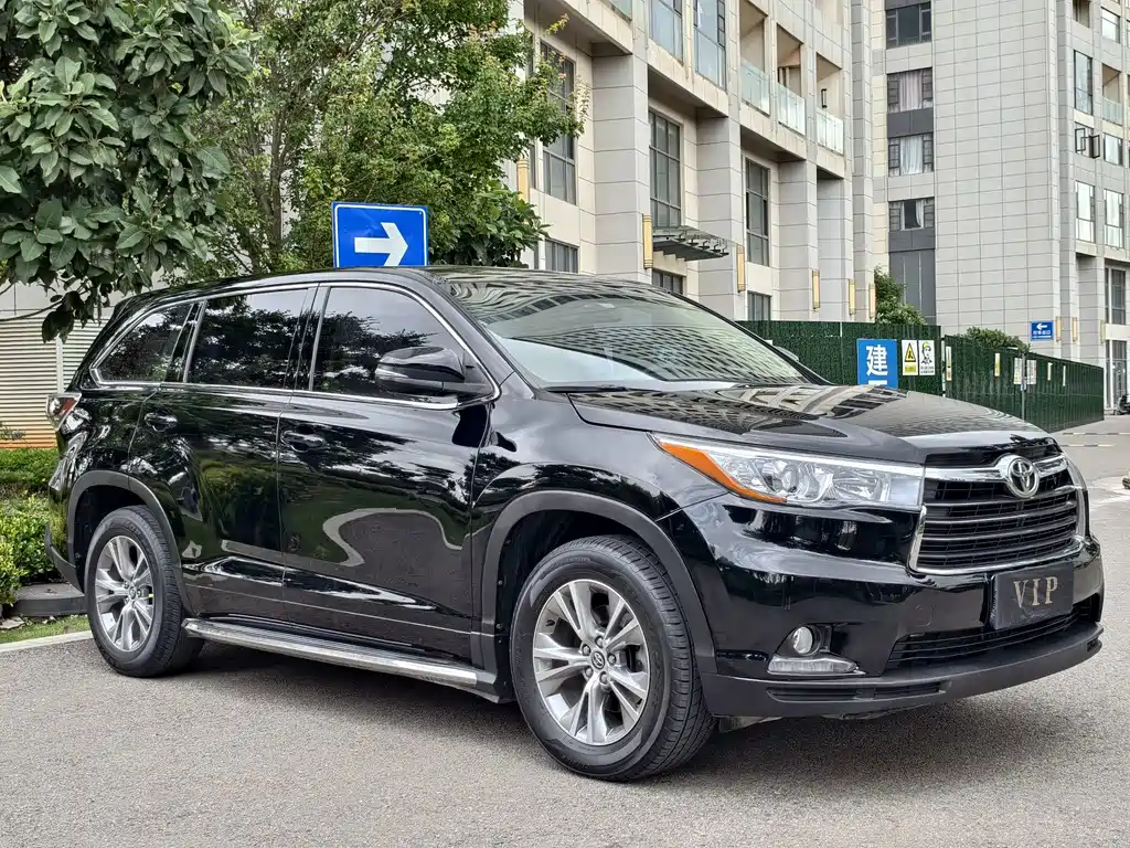 Toyota Highlander — миниатюра 3