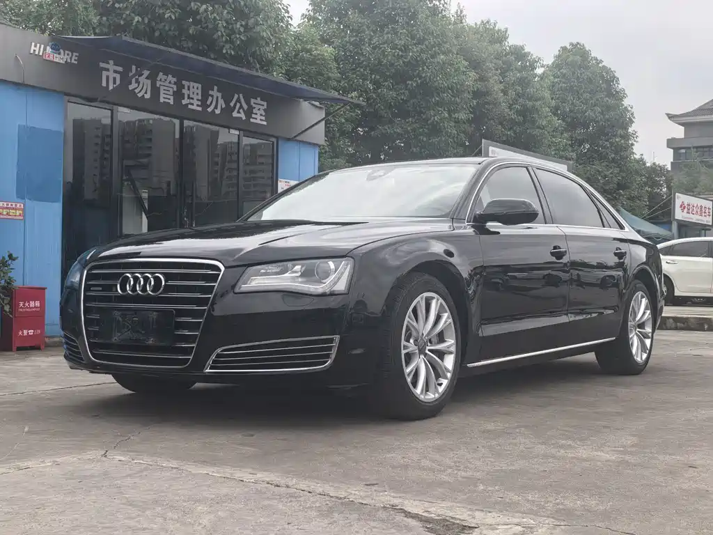 Audi A8
