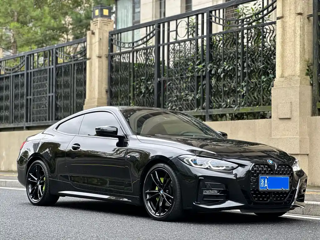 BMW 4 SERIES