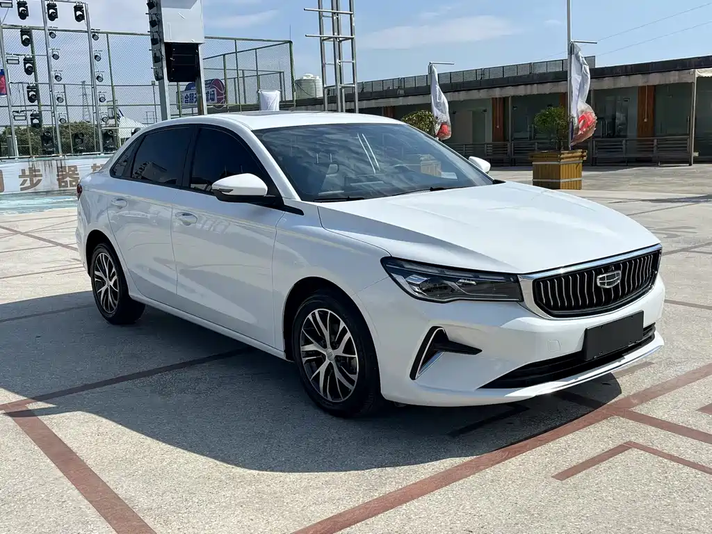 Geely Emgrand — миниатюра 3