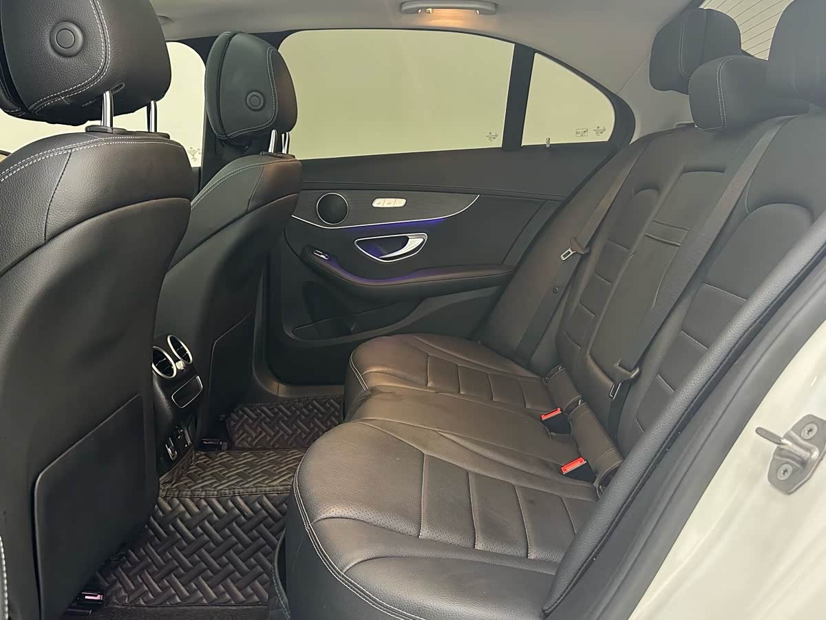 Mercedes-Benz C-Class 1.5 л 2021 г. Белый, пробег 34000 км
