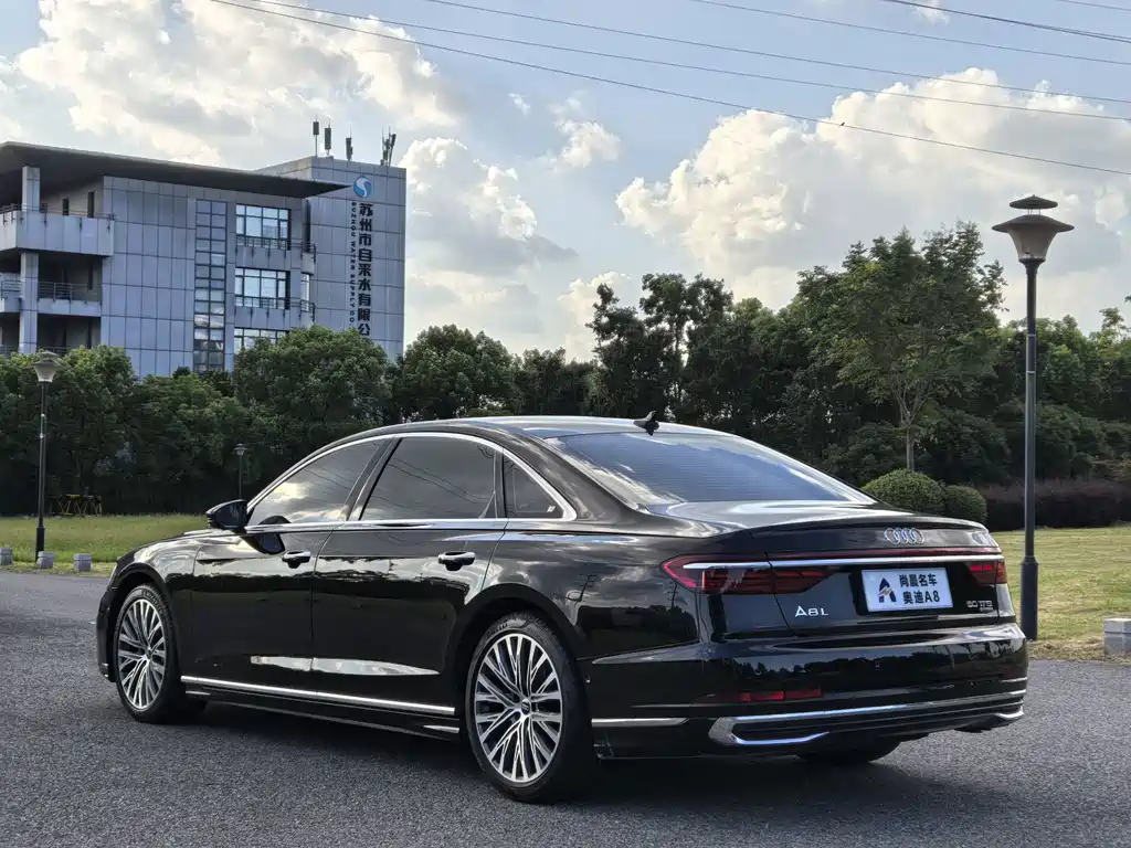 Audi A8 — миниатюра 14
