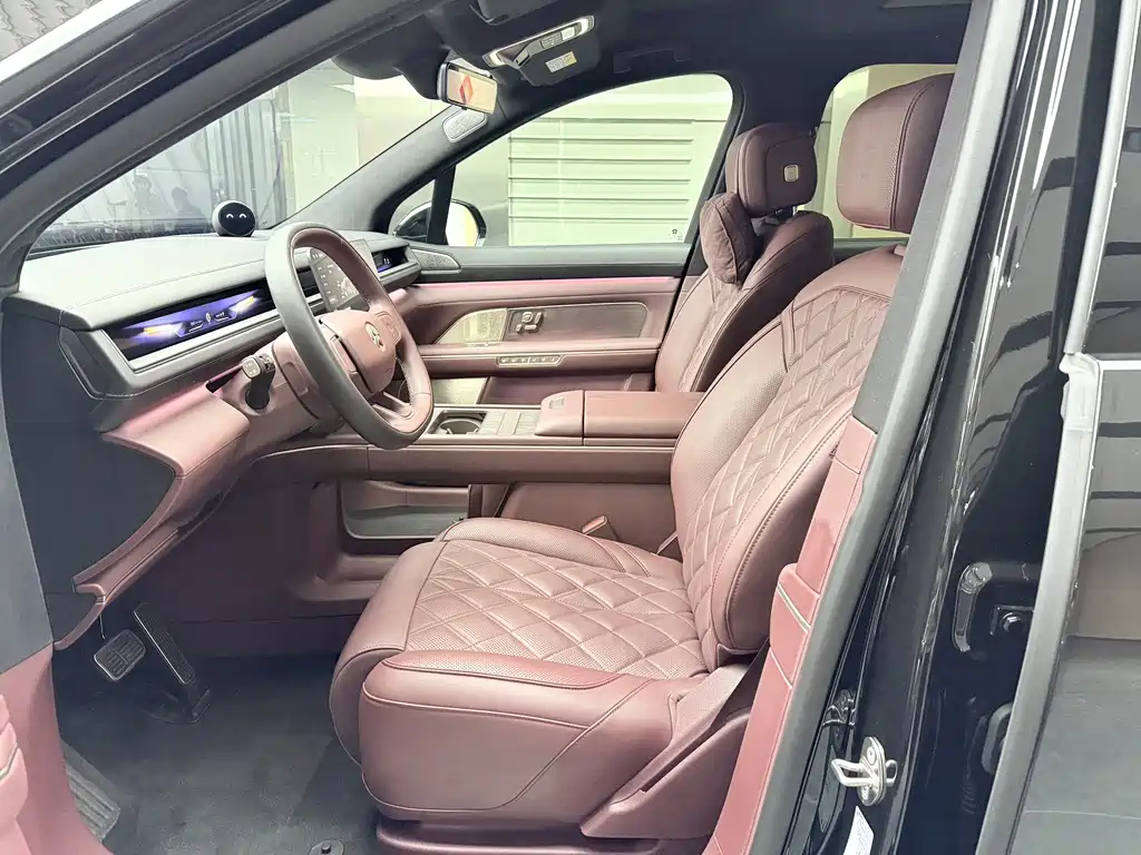 NIO ES8 2026 мест Executive Luxury