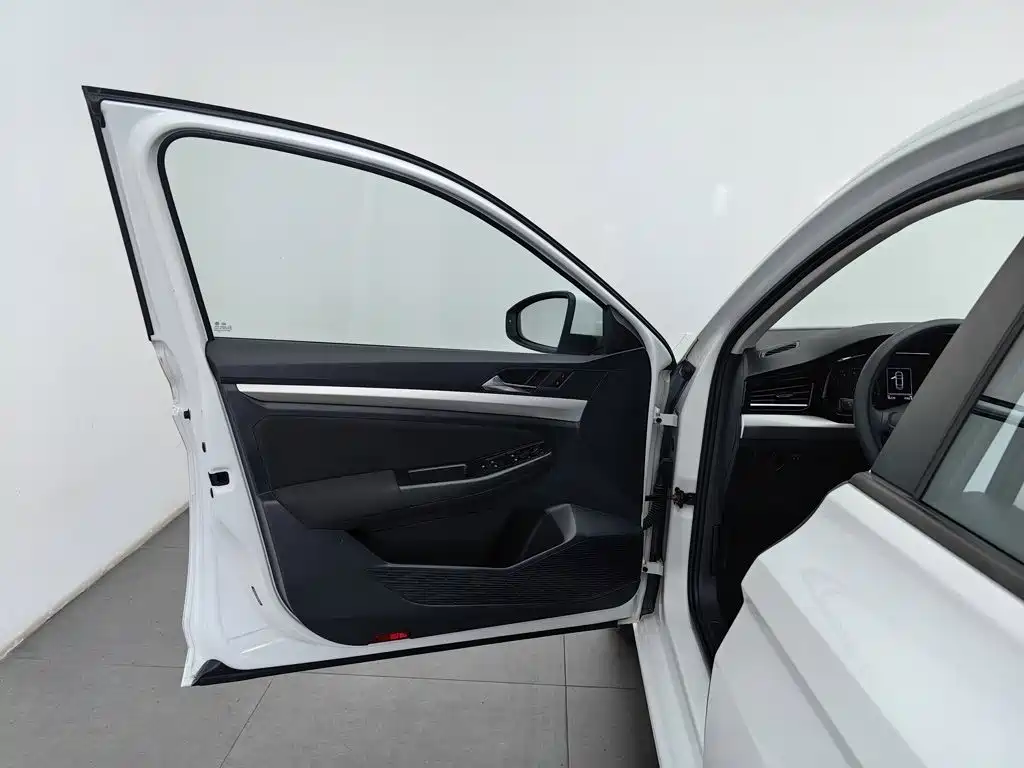 Volkswagen Bora — миниатюра 8