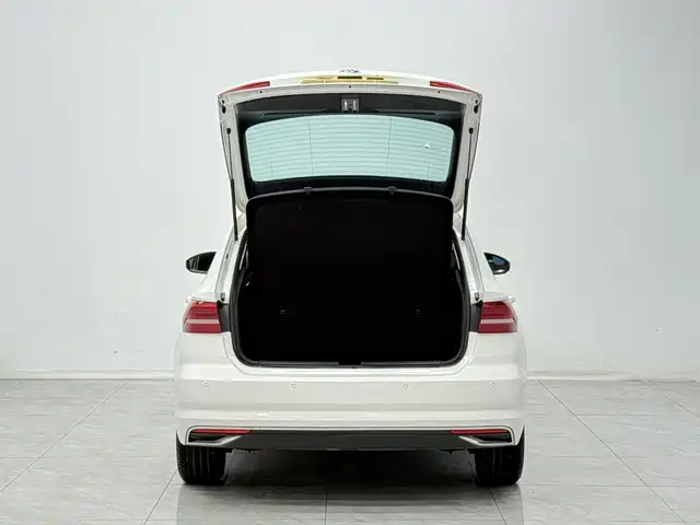 Volkswagen Lavida — миниатюра 11
