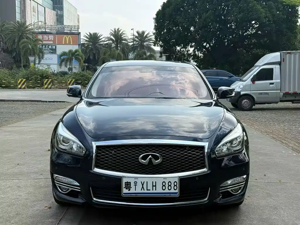 Infiniti Q70 — миниатюра 2