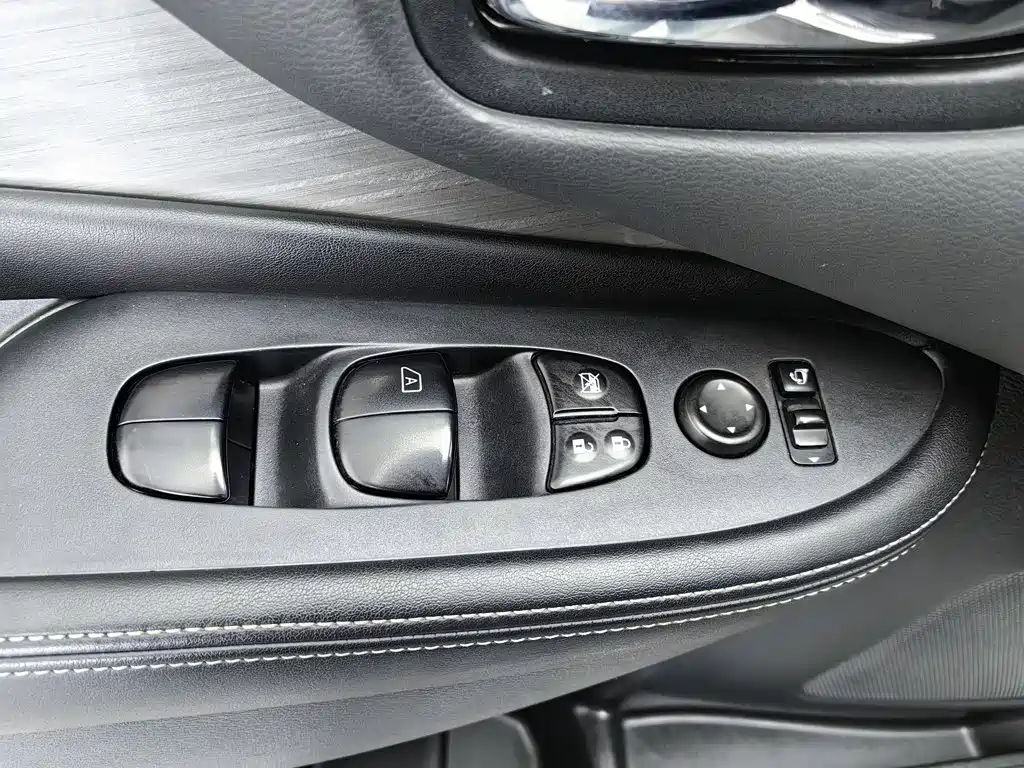 Nissan Murano — миниатюра 9