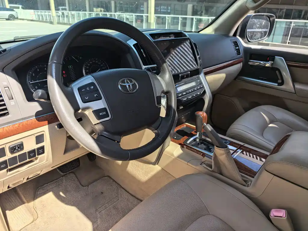 Toyota Land Cruiser 4.0L Auto VX, фото 6