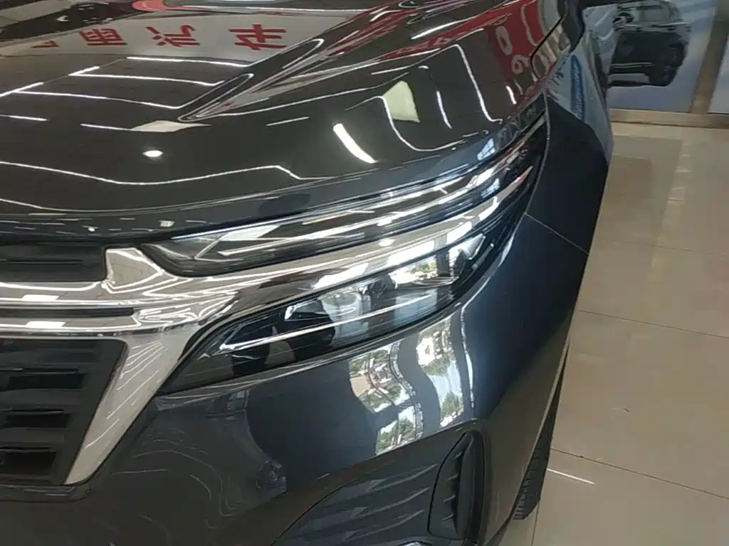 Chevrolet Equinox — миниатюра 24