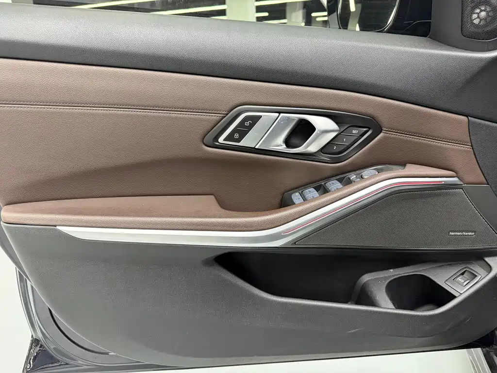 BMW 3 Series — миниатюра 9