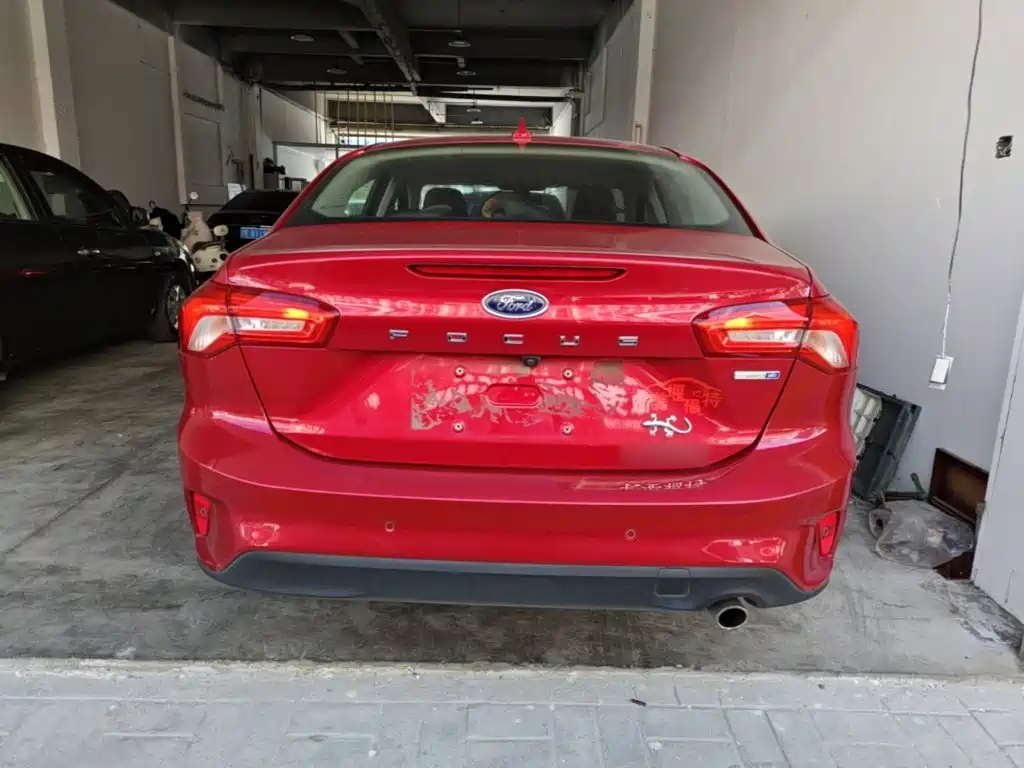 Ford Focus — миниатюра 6