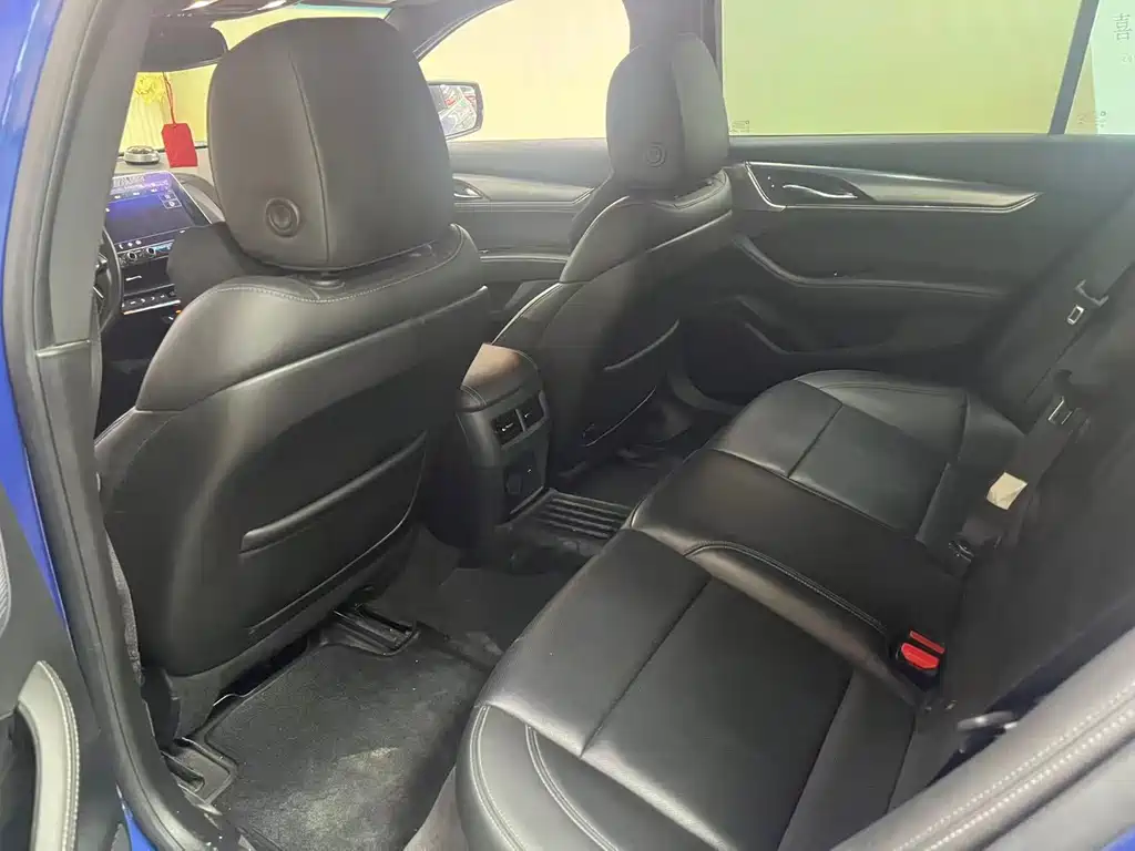 Cadillac CT5 — миниатюра 5