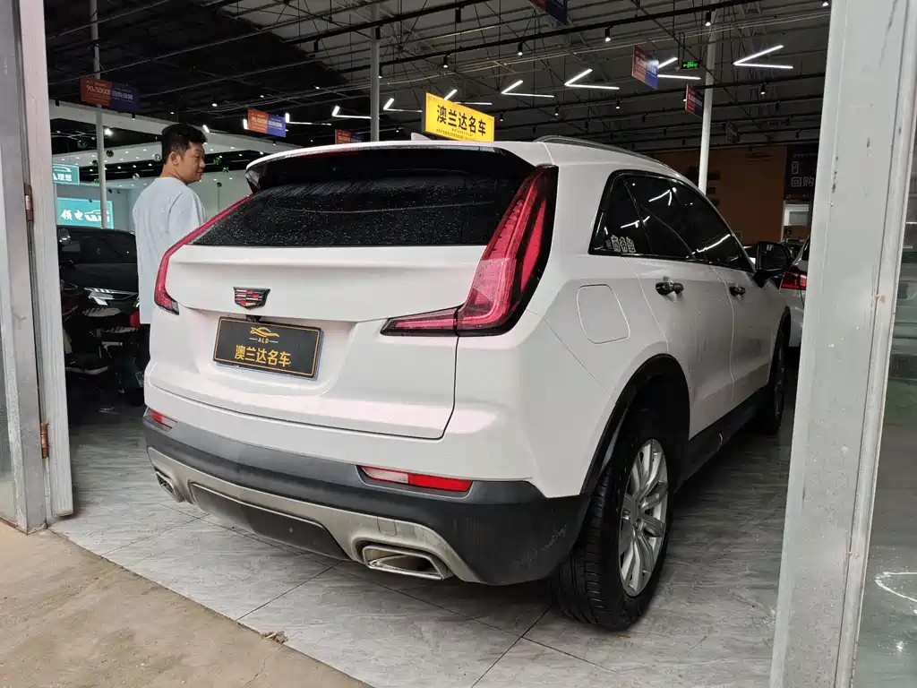 Cadillac XT4 — миниатюра 5