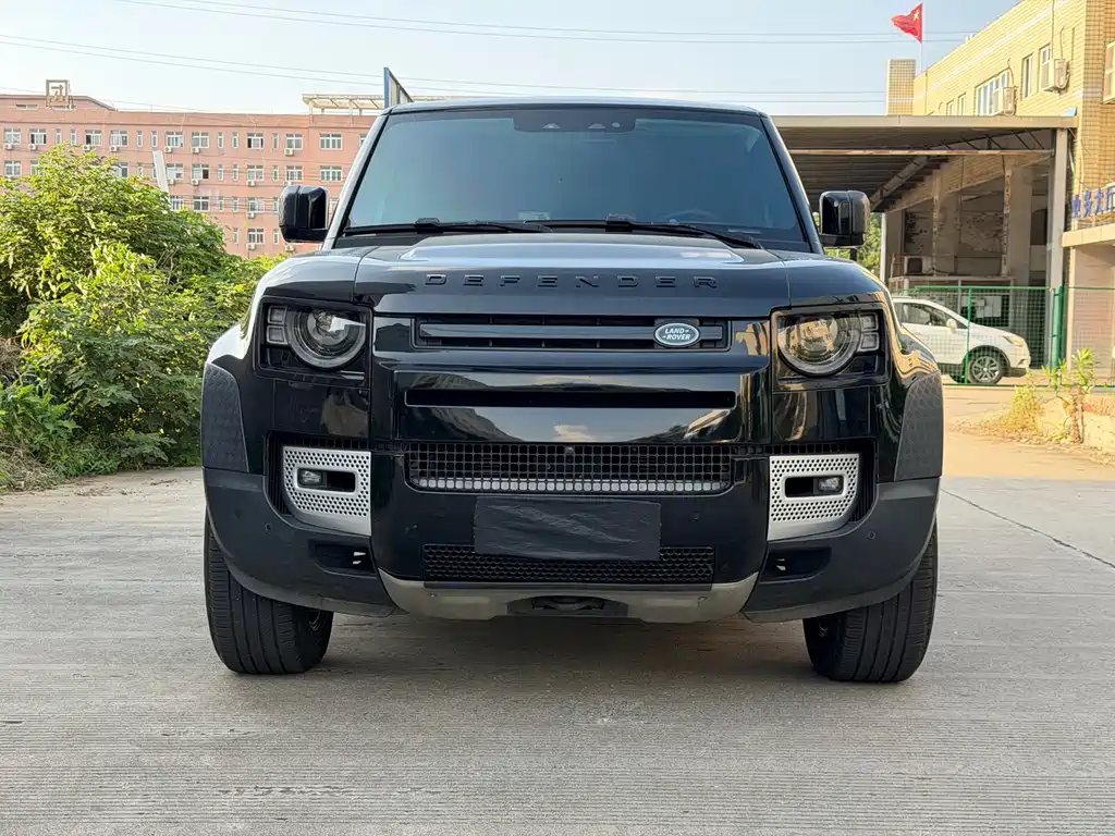 Land Rover Defender — миниатюра 2