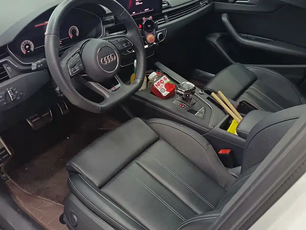 Audi A4L — миниатюра 5