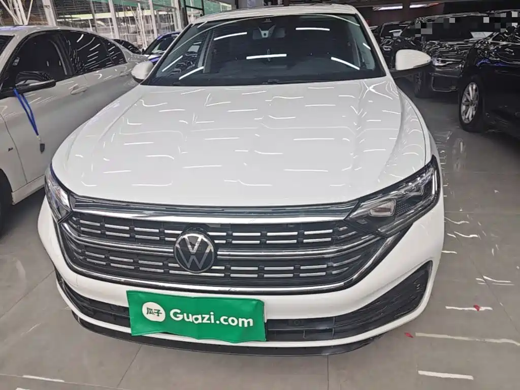 Volkswagen Sagitar — миниатюра 3