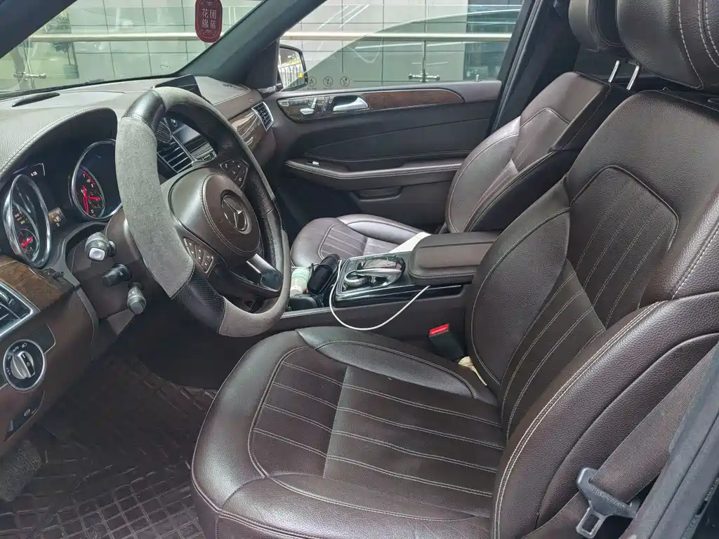 Mercedes-Benz GLS — миниатюра 8