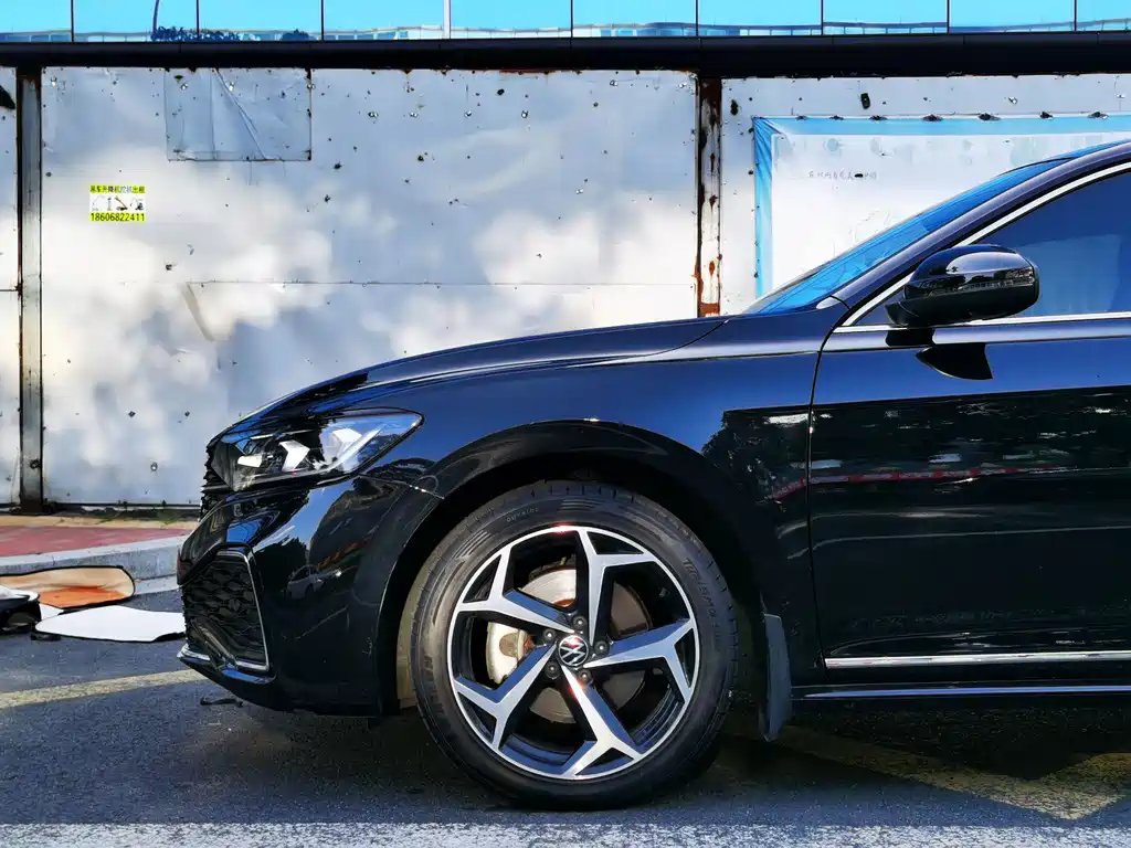 Volkswagen Passat — миниатюра 8