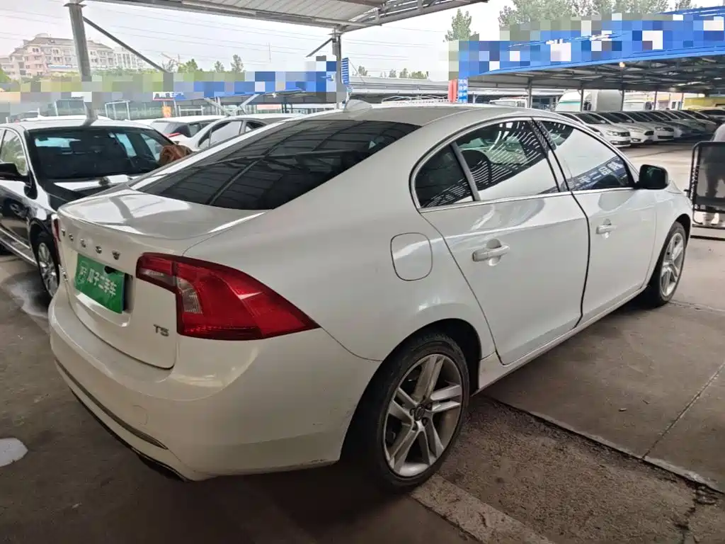 Volvo S60 — миниатюра 7