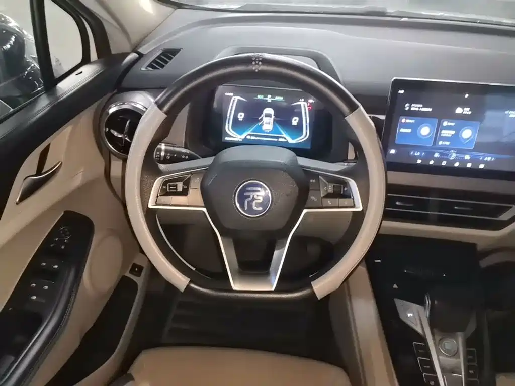 BYD Yuan Pro — миниатюра 11