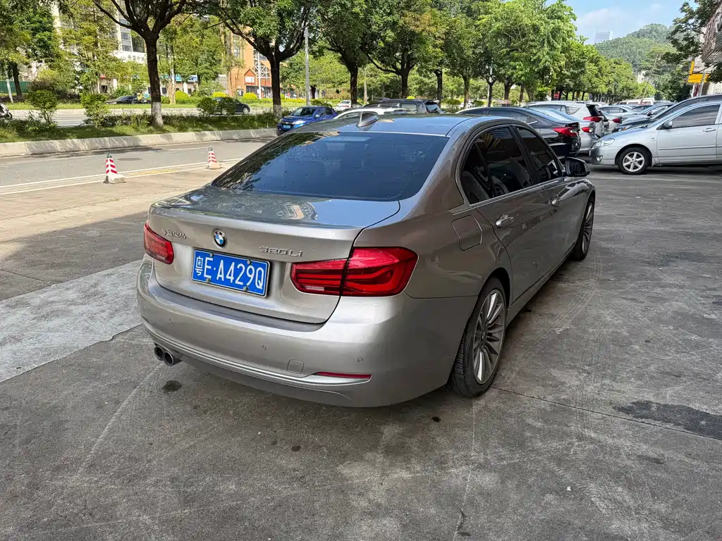 BMW 3 Series — миниатюра 4