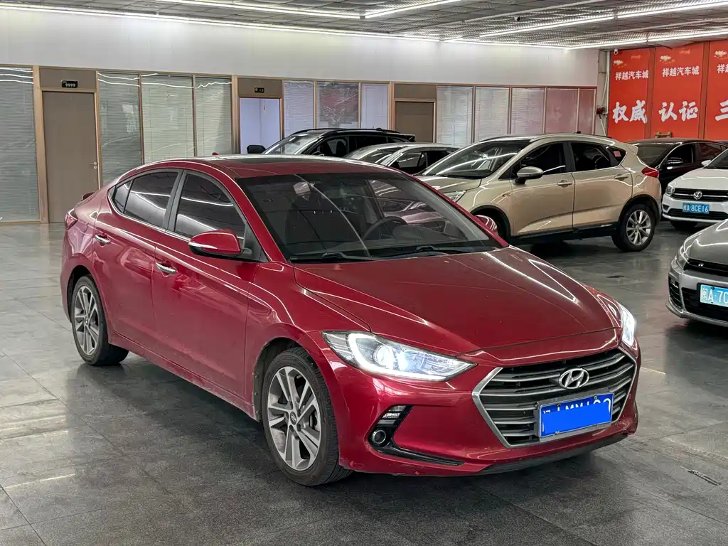 Hyundai Elantra — миниатюра 3
