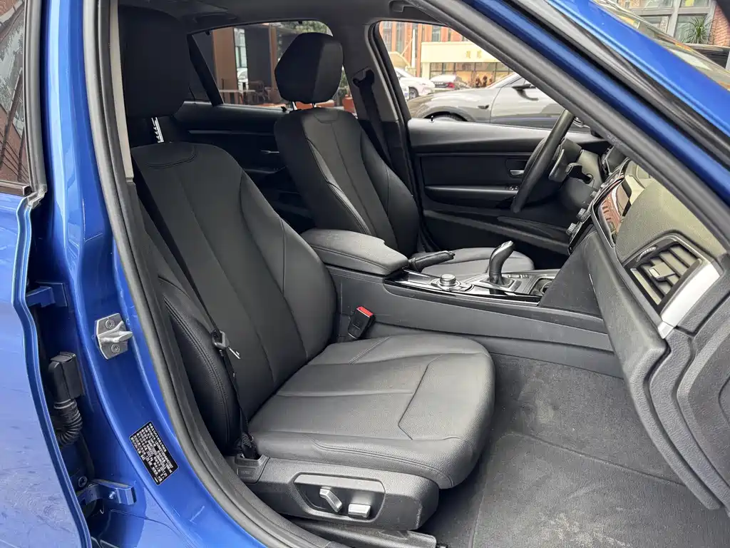 BMW 3 Series — миниатюра 20