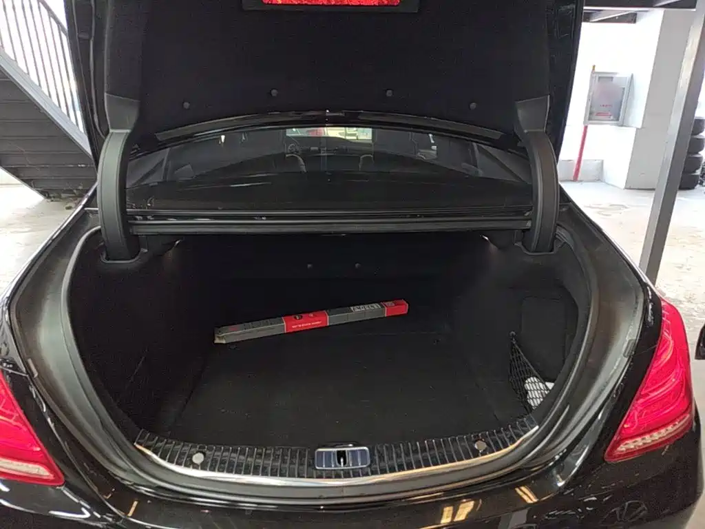 Mercedes-Benz S-Class — миниатюра 19