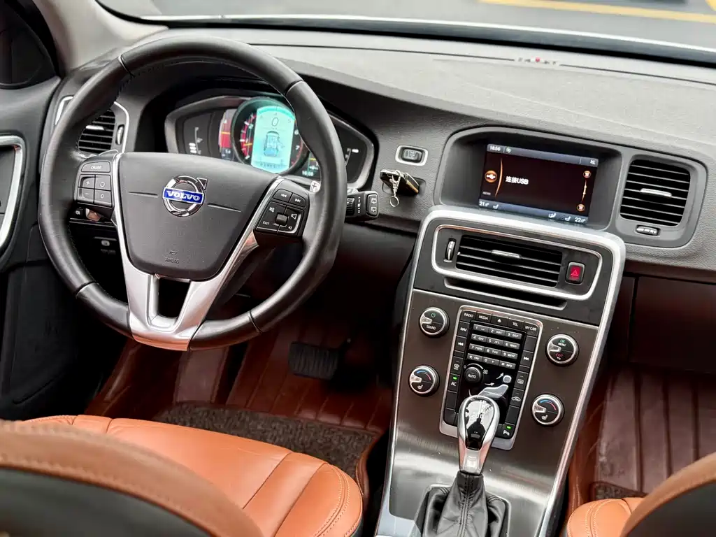 Volvo V60 — миниатюра 19
