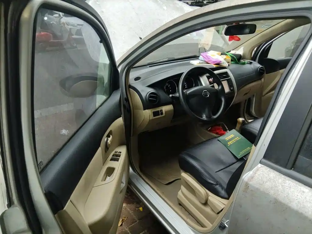 Nissan Livina — миниатюра 14