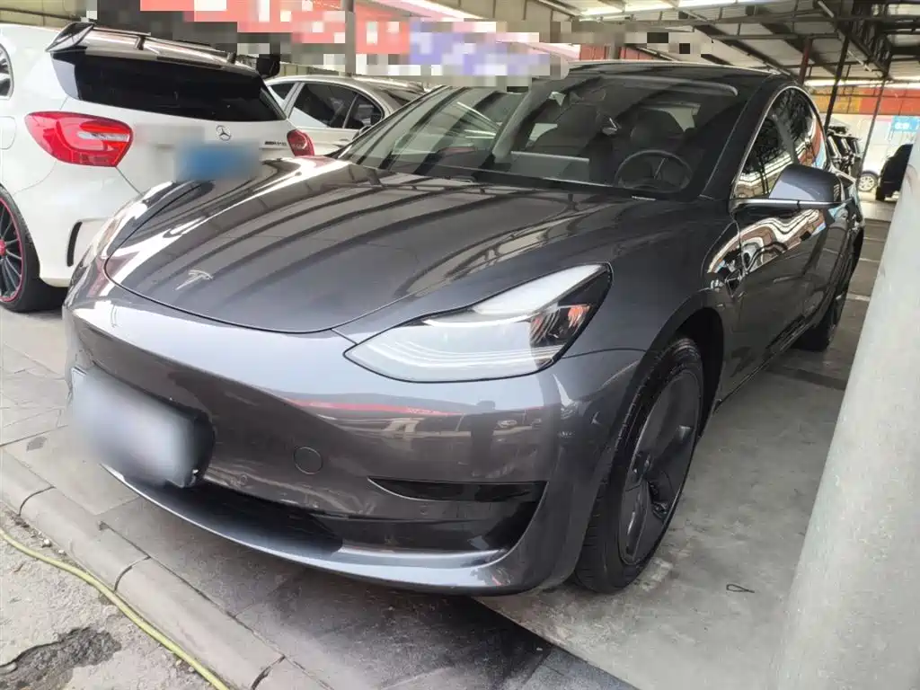 Tesla Model 3 2020