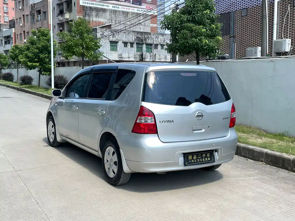 Nissan Livina — миниатюра 6