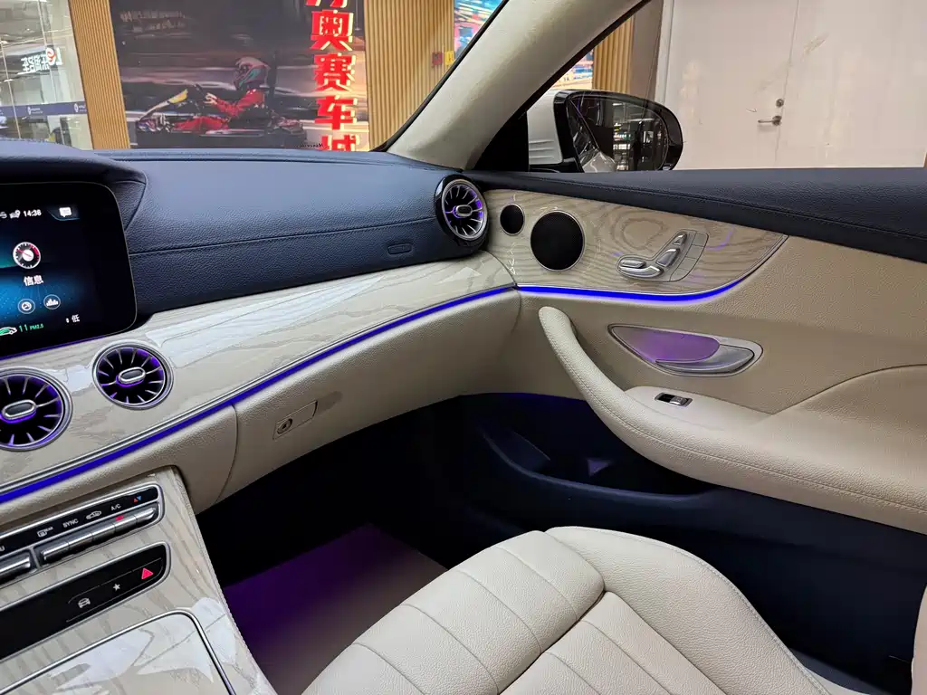 Mercedes-Benz E-Class (Import) — миниатюра 16