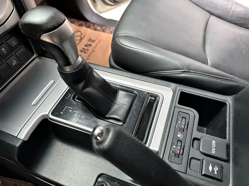 Toyota Prado — миниатюра 12